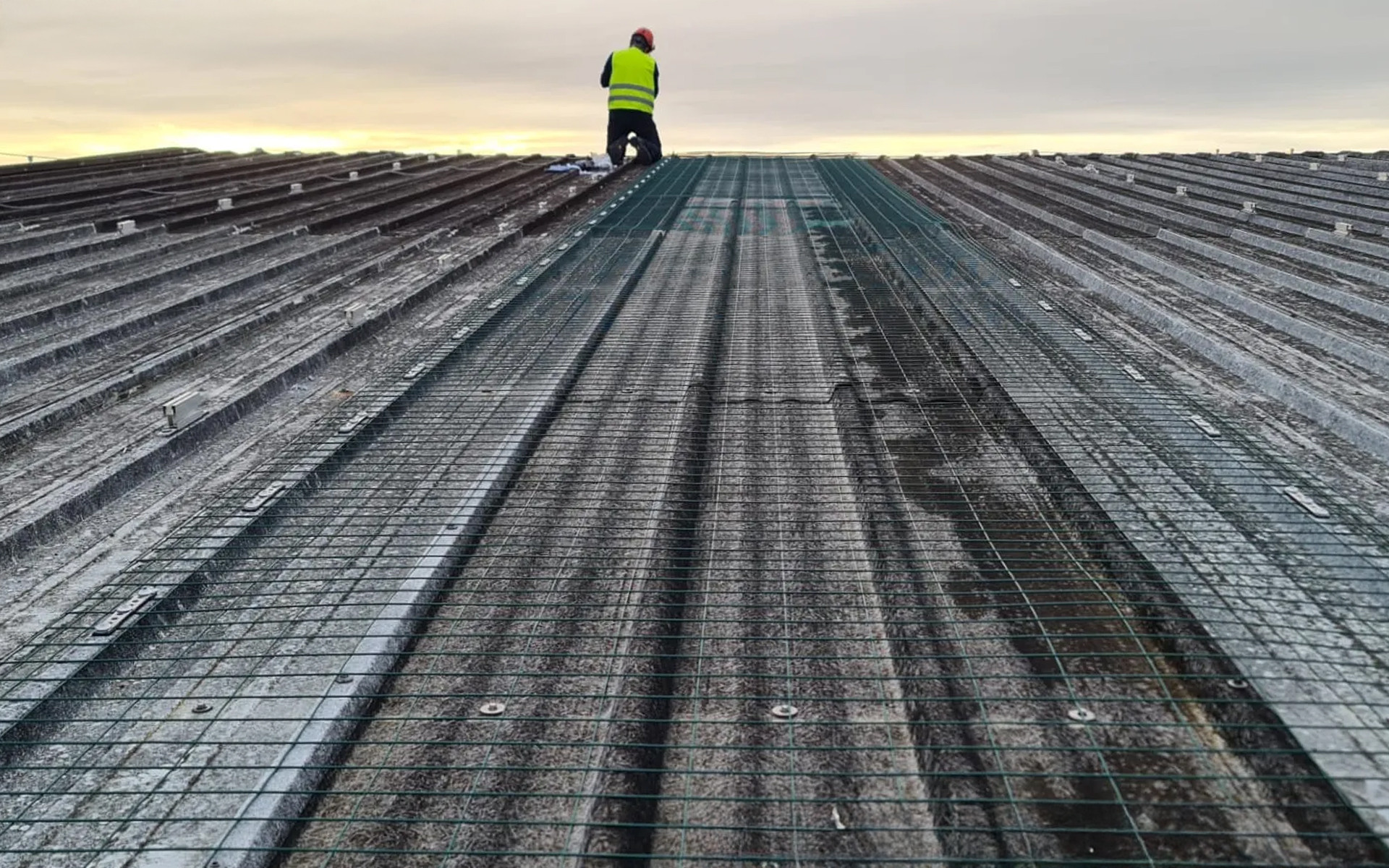 Rothoblaas, OVERNET skylight protection net installed on PVC roof