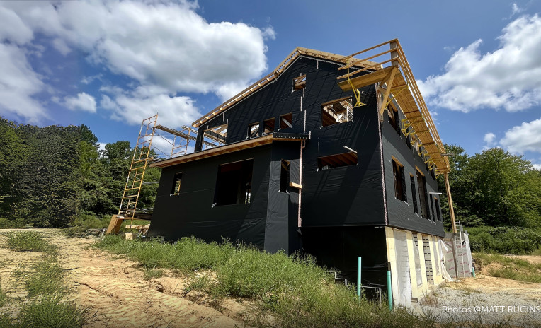 Timber frame e recupero edilizio: efficienza energetica con TRASPIR e SPEEDY BAND