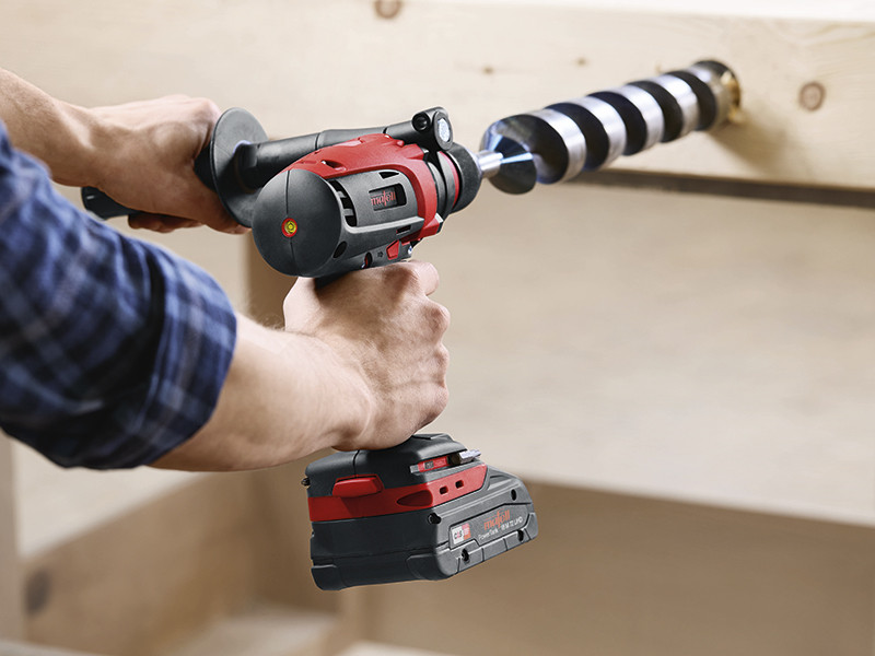 applicazione-trapano-avvitatore-a-batteria-a18-asb18