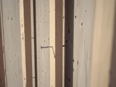 applicazione-vite-distanziatrice-legno-legno-drs