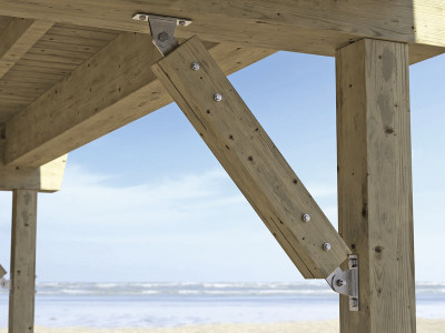 applicazione-piastra-a-cerniera-brace