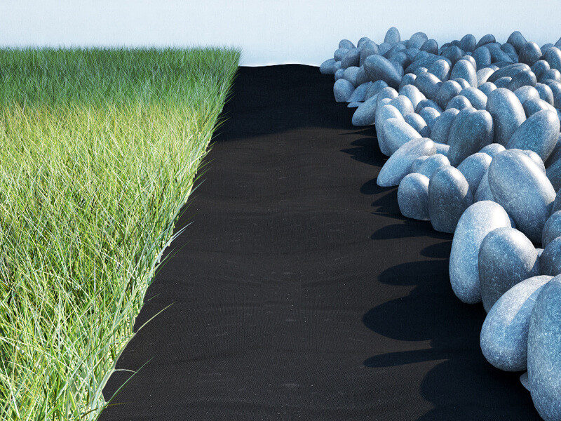 applicazione-telo-antivegetale-per-sottofondi-ground-cover